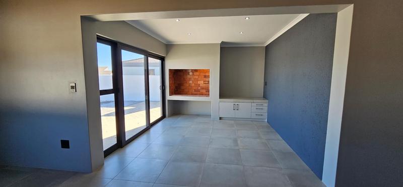 3 Bedroom Property for Sale in Myburgh Park Western Cape